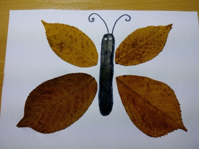 бабочка из осенних листьев
